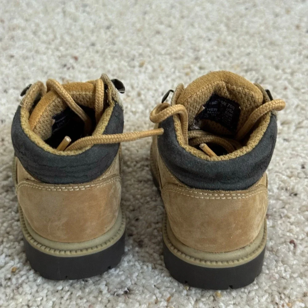 Lugz Toddler Boots Tan Brown Lace Up Round Toe Padded Collar Walking‎ Shoes
